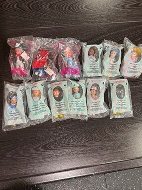 Madam Alexander McDonald’s new lot of 12 Cinderella Mickey Mouse Red riding hood